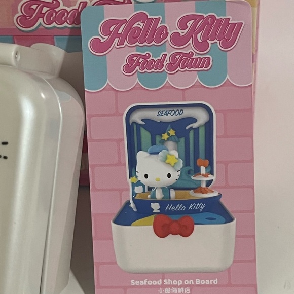 2021 Popmart Hello Kitty Food Town Seafood Shop on Board Blind Box Figure - Picture 3 of 7